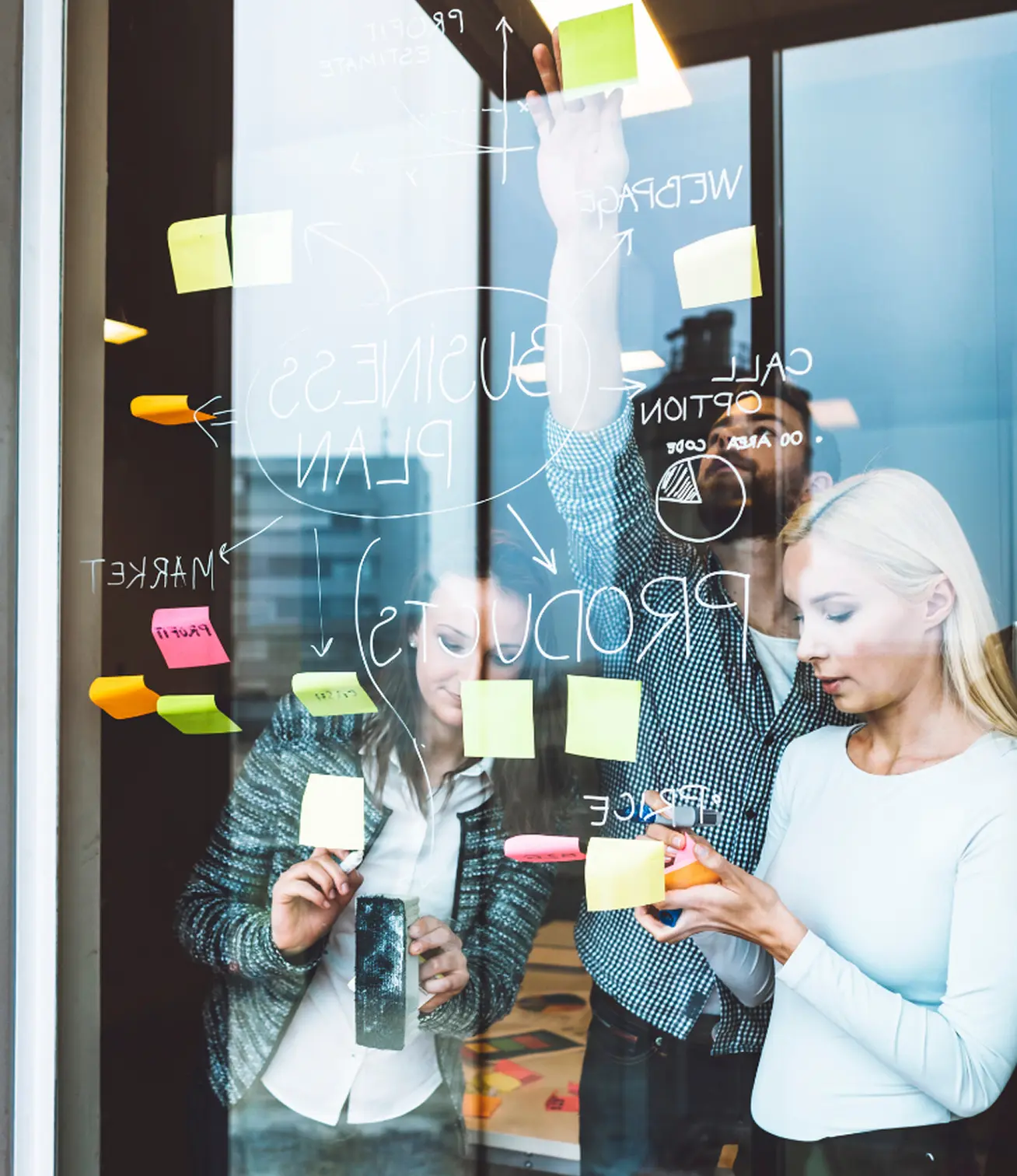 Desilo team is brainstorming and mapping business strategies to build impactful products.